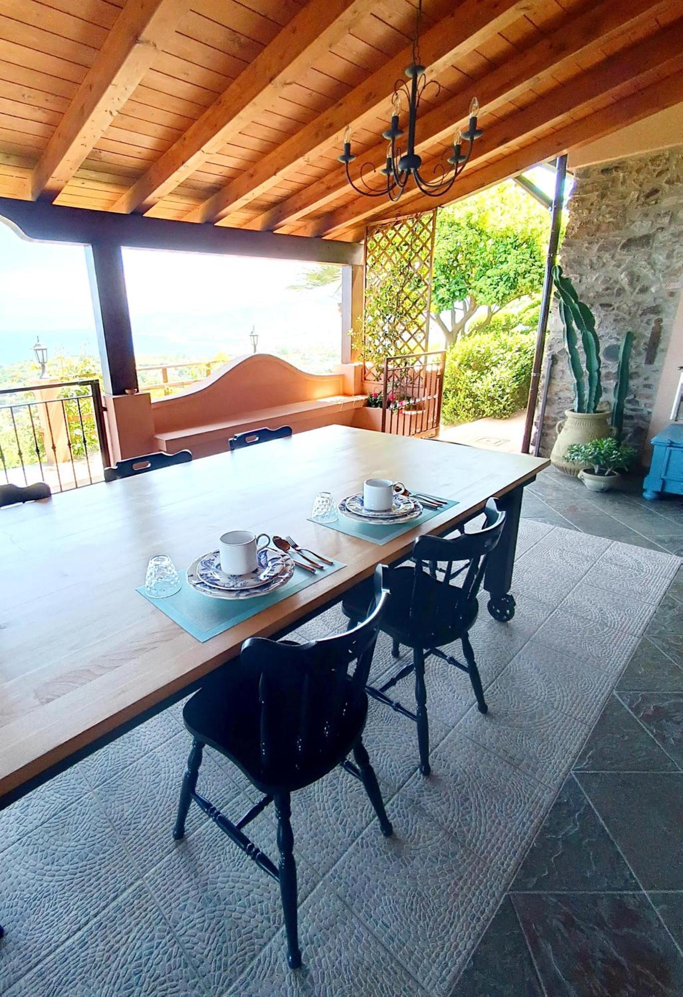 La Casa Di Matilde Panzió Gioiosa Marea Kültér fotó